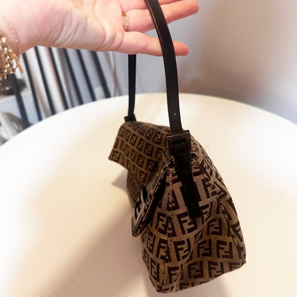 Vintage FENDI Monogram Baguette - Y2K Shoulder Bag - Picture 8 of 16